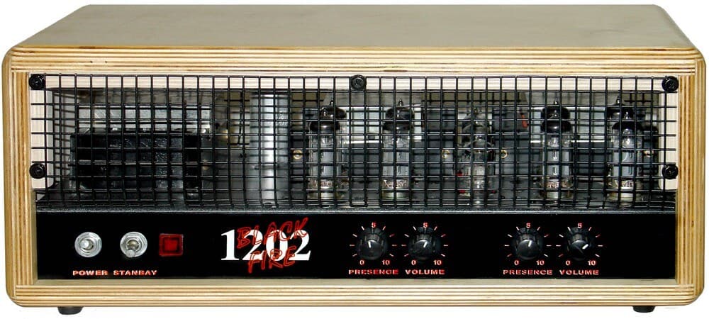 NOVIK 1202 — ламповый усилитель мощности в фанерном корпусе